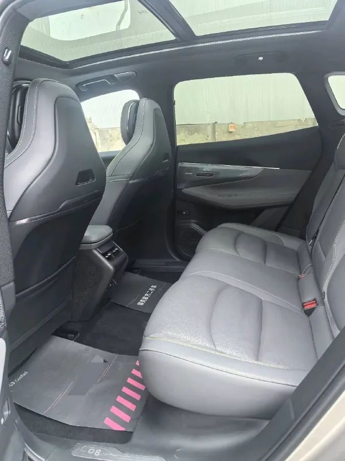 2023 LYNK&CO 08 EM-P 1.5T 163HP L4 3DHT PHEV 21.2KWH,autocango,china used car exporter,china ev exporter,chinese used car exporter,chinese used ev exporter