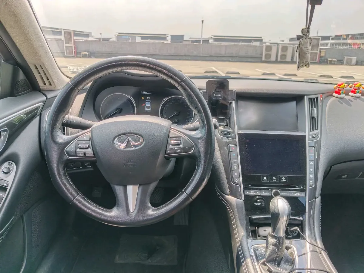 2016 Infiniti Q50L 2.0T 211HP L4 7AT,autocango,china used car exporter,china ev exporter,chinese used car exporter,chinese used ev exporter