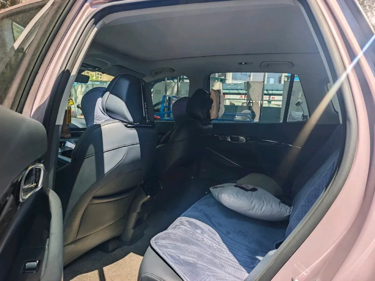 2024 Geely Emgrand L HiP 1.5T 181HP L4 3DHT PHEV 15.5KWH,autocango,china used car exporter,china ev exporter,chinese used car exporter,chinese used ev exporter