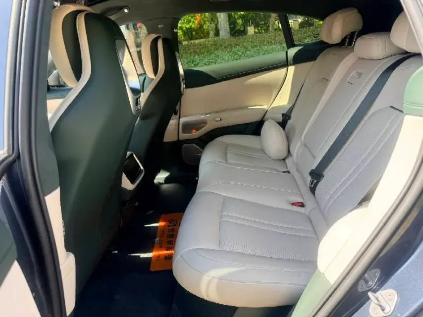 2025 MI YU7 BEV 101.7KWH,autocango,china used car exporter,china ev exporter,chinese used car exporter,chinese used ev exporter