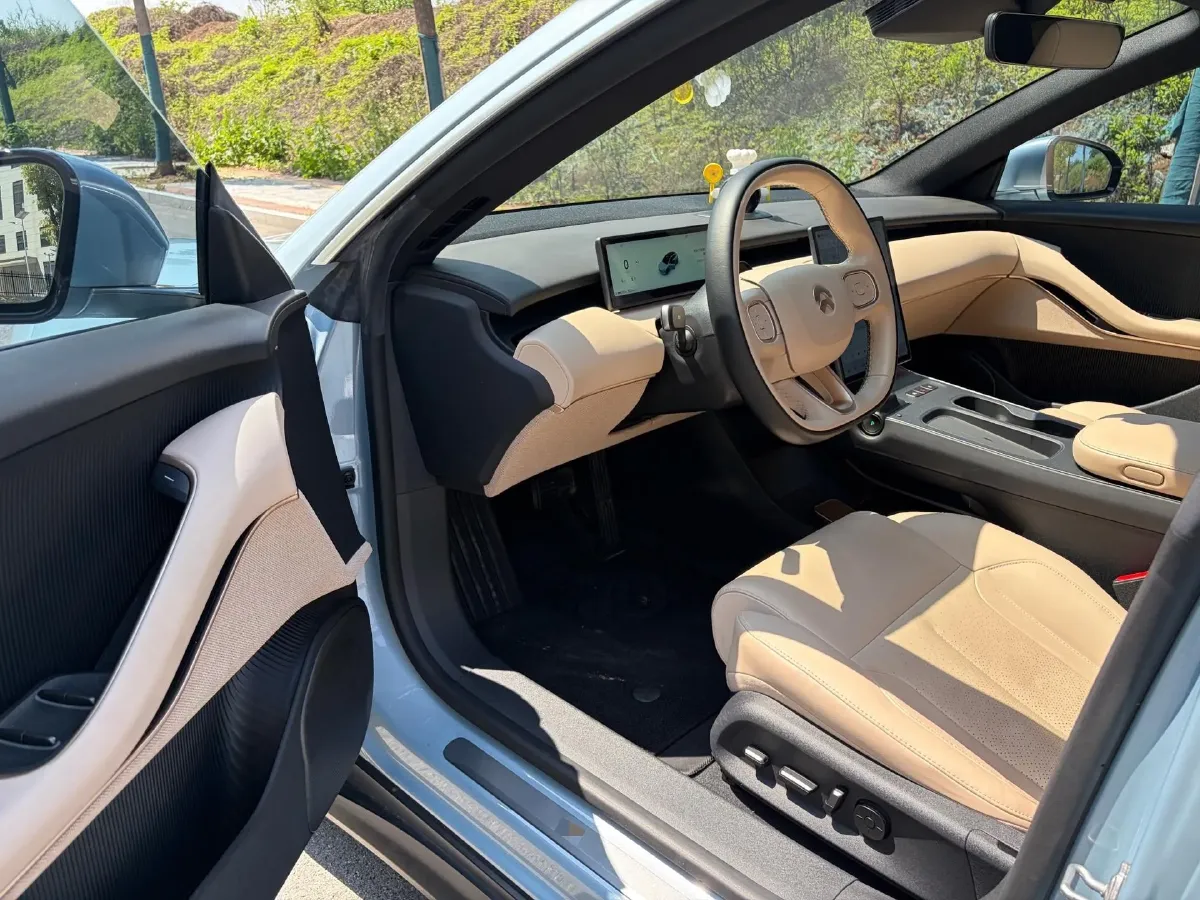 2023 NIO ET5T BEV 75KWH,autocango,china used car exporter,china ev exporter,chinese used car exporter,chinese used ev exporter