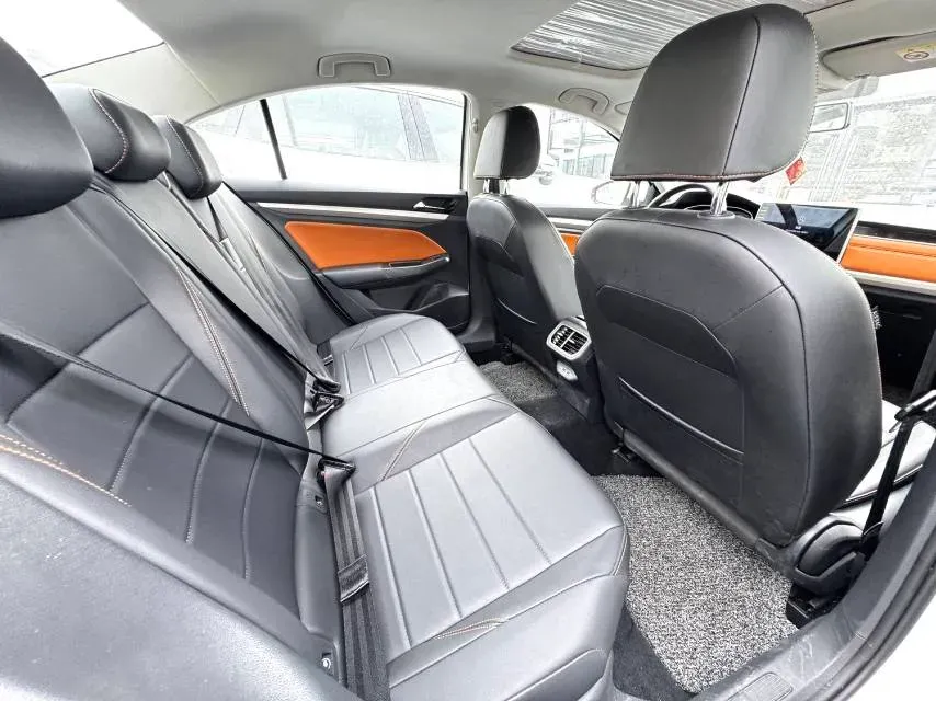 2023 Volkswagen Bora 1.2T 116HP L4 7DCT,autocango,china used car exporter,china ev exporter,chinese used car exporter,chinese used ev exporter