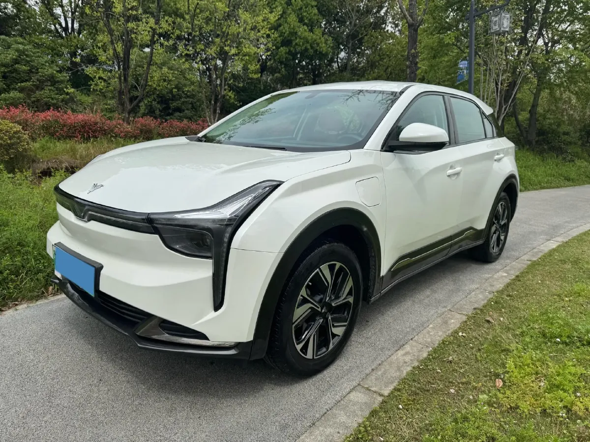 2022 Venucia Grand V 1.5T 190HP L4 7DCT,autocango,china used car exporter,china ev exporter,chinese used car exporter,chinese used ev exporter