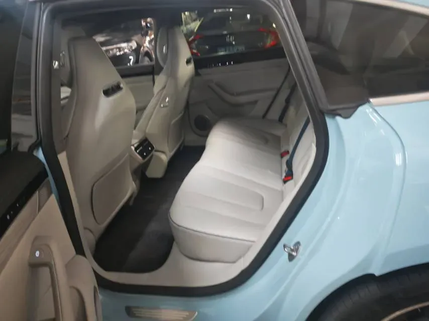 2024 Luxeed S7 BEV 82KWH,autocango,china used car exporter,china ev exporter,chinese used car exporter,chinese used ev exporter
