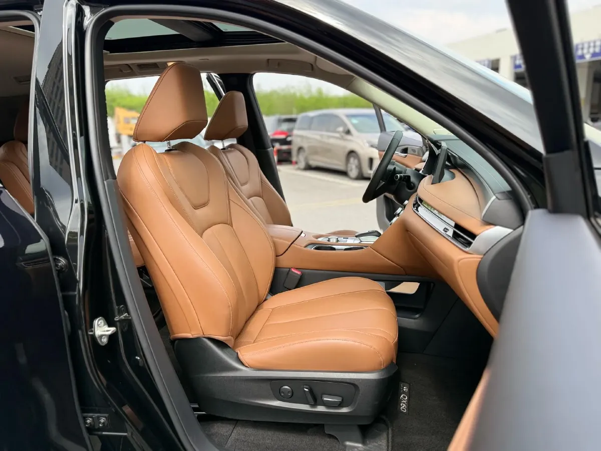 2024 Infiniti QX60 2.0T 252HP L4 9AT,autocango,china used car exporter,china ev exporter,chinese used car exporter,chinese used ev exporter