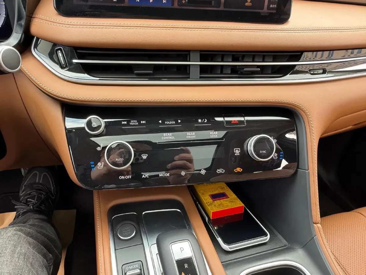 2024 Infiniti QX60 2.0T 252HP L4 9AT,autocango,china used car exporter,china ev exporter,chinese used car exporter,chinese used ev exporter