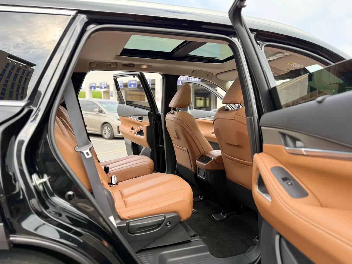 2024 Infiniti QX60 2.0T 252HP L4 9AT,autocango,china used car exporter,china ev exporter,chinese used car exporter,chinese used ev exporter