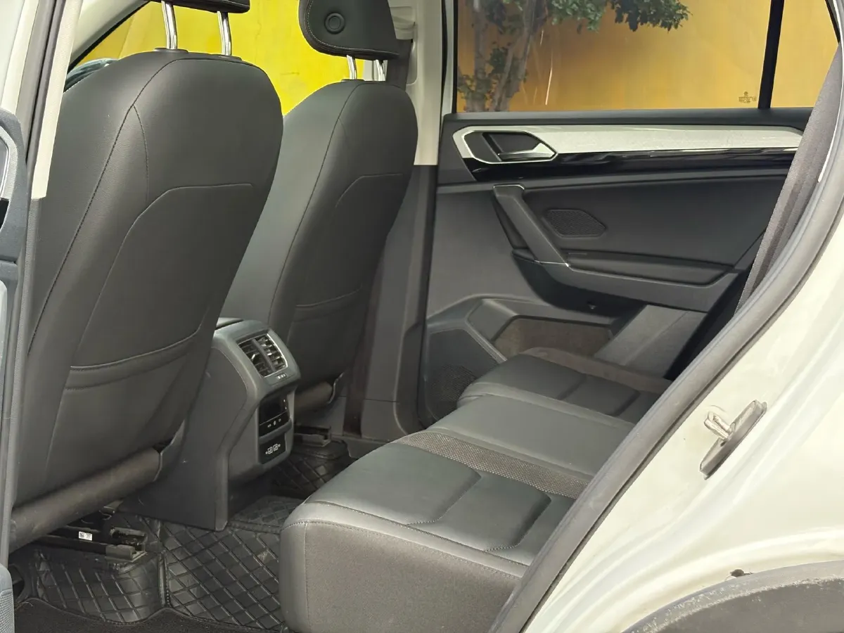2021 Volkswagen Tayron 2.0T 186HP L4 7DCT,autocango,china used car exporter,china ev exporter,chinese used car exporter,chinese used ev exporter