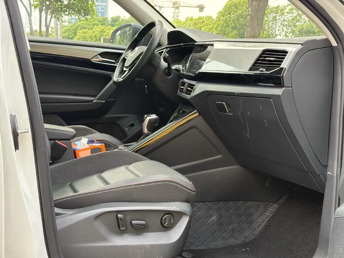 2021 Volkswagen Tayron 2.0T 186HP L4 7DCT,autocango,china used car exporter,china ev exporter,chinese used car exporter,chinese used ev exporter