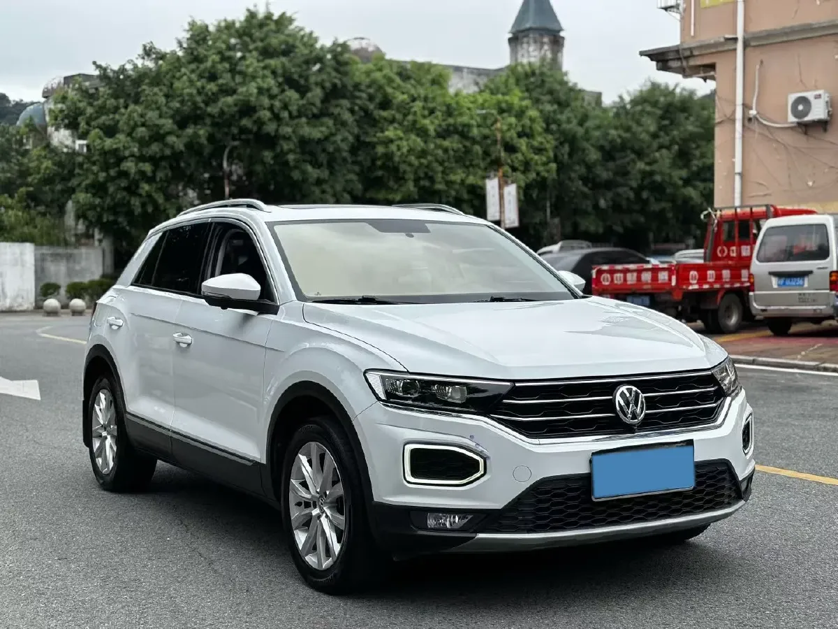 2020 Volkswagen T-Roc 1.4T 131HP L4 7DCT,autocango,china used car exporter,china ev exporter,chinese used car exporter,chinese used ev exporter