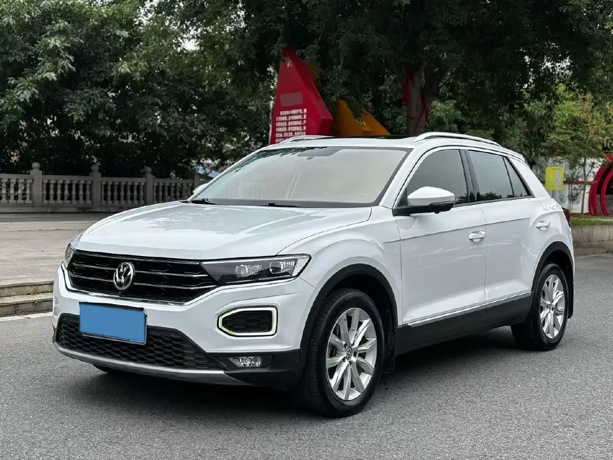 2020 Volkswagen T-Roc 1.4T 131HP L4 7DCT,autocango,china used car exporter,china ev exporter,chinese used car exporter,chinese used ev exporter