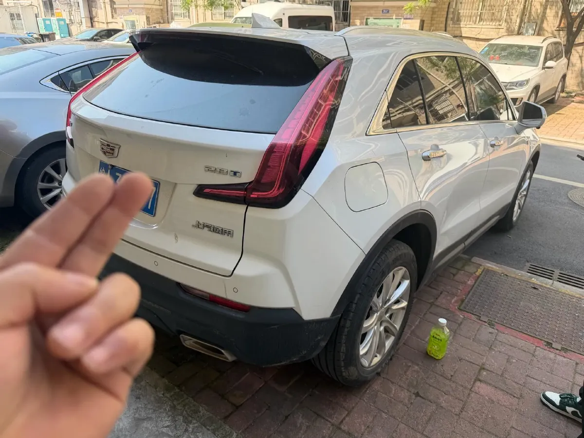 2022 Cadillac XT4 2.0T 237HP L4 9AT,autocango,china used car exporter,china ev exporter,chinese used car exporter,chinese used ev exporter
