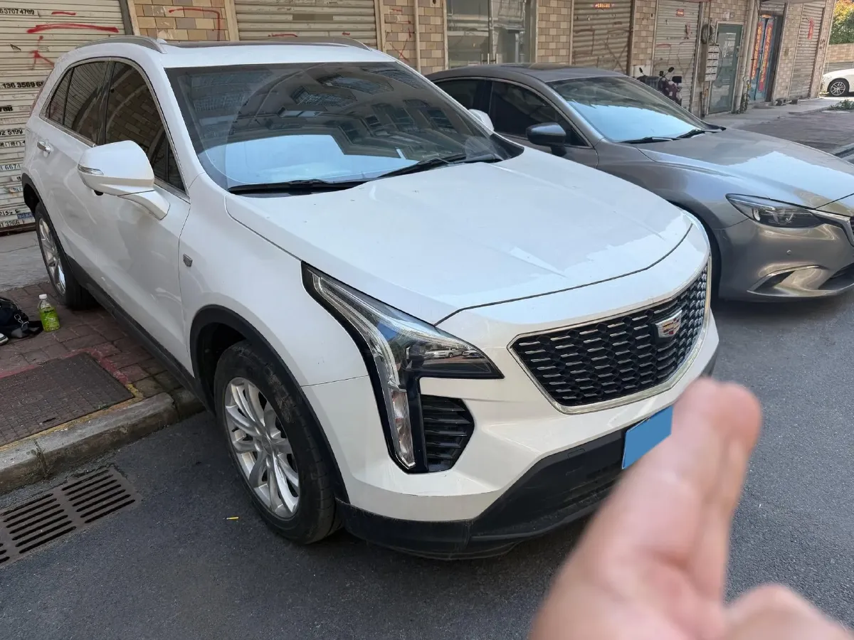 2022 Cadillac XT4 2.0T 237HP L4 9AT,autocango,china used car exporter,china ev exporter,chinese used car exporter,chinese used ev exporter