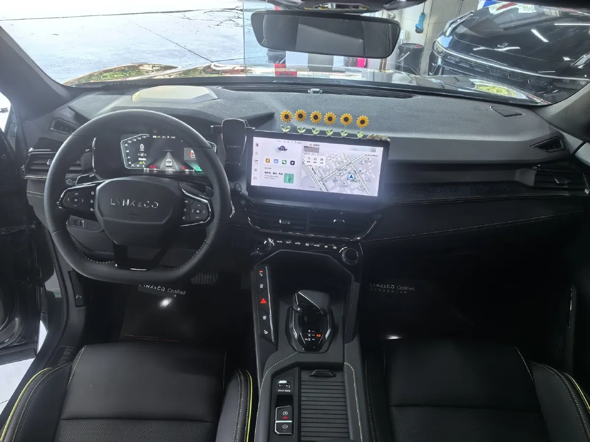 2023 LYNK&CO 03 1.5T 181HP L4 7DCT,autocango,china used car exporter,china ev exporter,chinese used car exporter,chinese used ev exporter