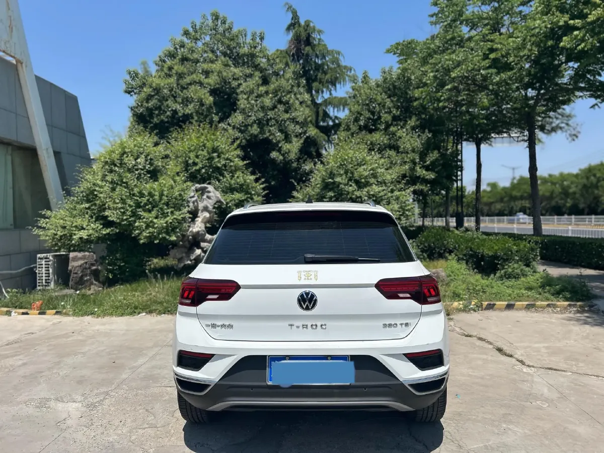 2022 Volkswagen T-Roc 1.4T 150HP L4 7DCT,autocango,china used car exporter,china ev exporter,chinese used car exporter,chinese used ev exporter