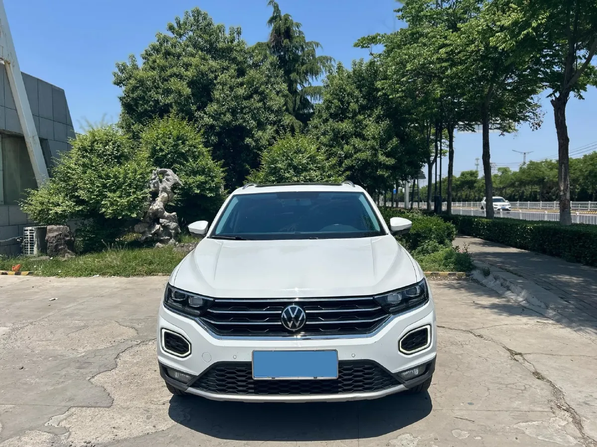 2022 Volkswagen T-Roc 1.4T 150HP L4 7DCT,autocango,china used car exporter,china ev exporter,chinese used car exporter,chinese used ev exporter