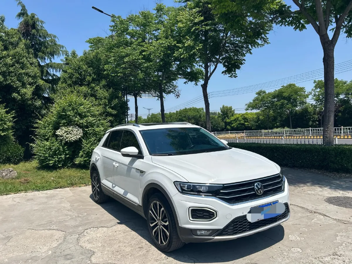 2022 Volkswagen T-Roc 1.4T 150HP L4 7DCT,autocango,china used car exporter,china ev exporter,chinese used car exporter,chinese used ev exporter
