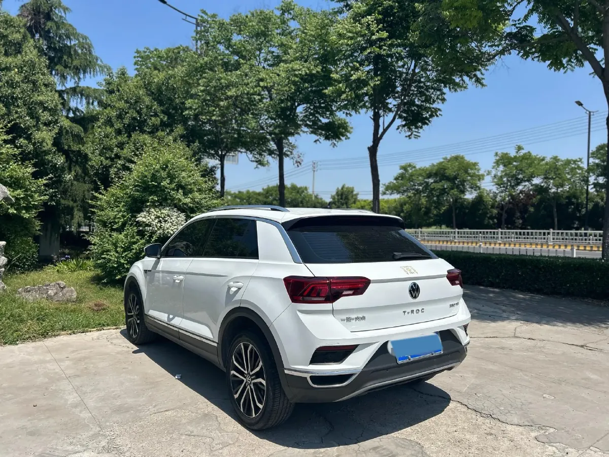 2022 Volkswagen T-Roc 1.4T 150HP L4 7DCT,autocango,china used car exporter,china ev exporter,chinese used car exporter,chinese used ev exporter