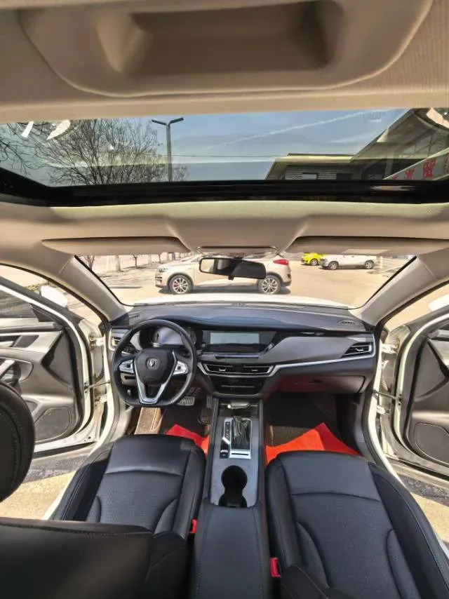 2021 ChangAn CS35 Plus 1.6L 128HP L4 CVT,autocango,china used car exporter,china ev exporter,chinese used car exporter,chinese used ev exporter