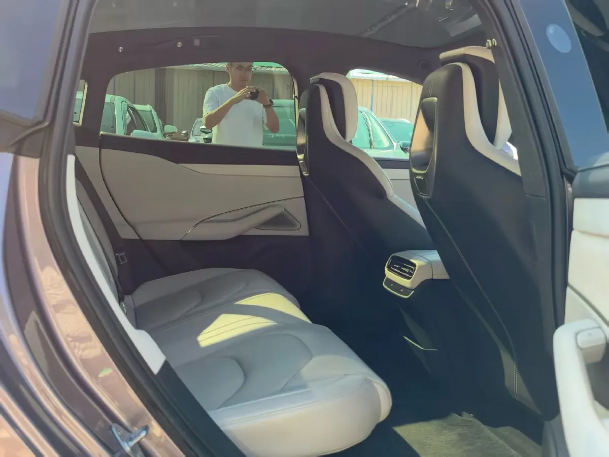 2024 MI SU7 BEV 94.3KWH,autocango,china used car exporter,china ev exporter,chinese used car exporter,chinese used ev exporter