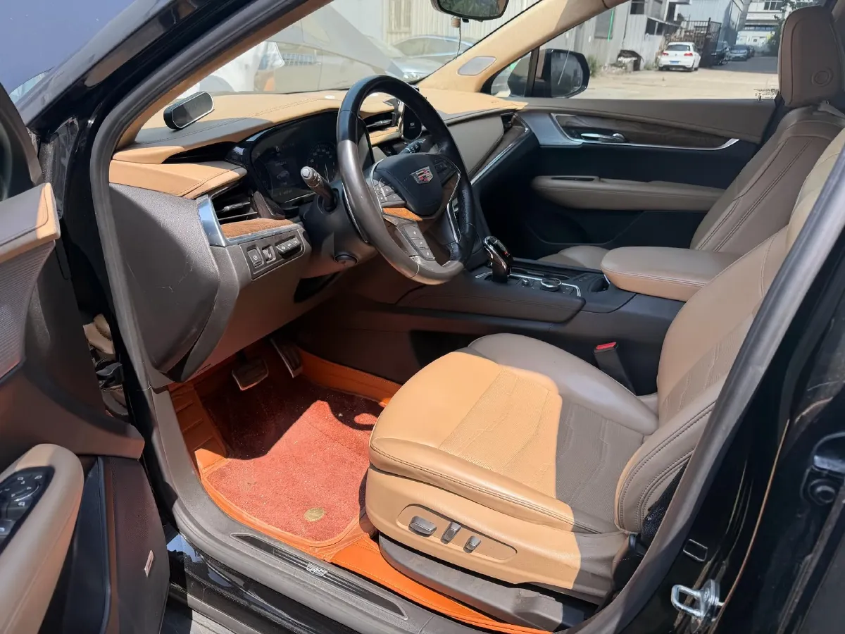 2022 Cadillac XT5 2.0T 237HP L4 9AT,autocango,china used car exporter,china ev exporter,chinese used car exporter,chinese used ev exporter