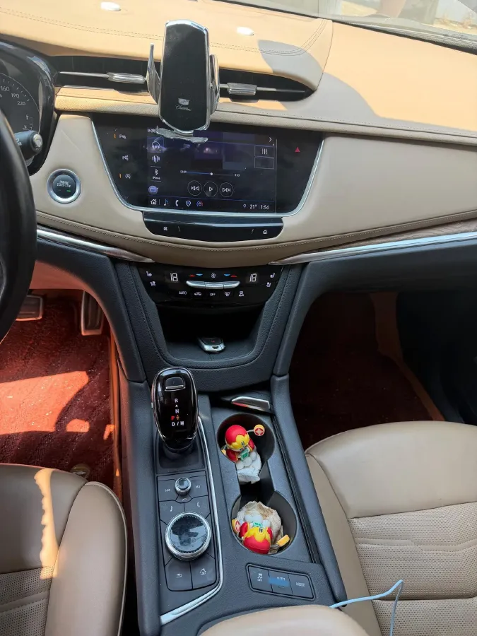 2022 Cadillac XT5 2.0T 237HP L4 9AT,autocango,china used car exporter,china ev exporter,chinese used car exporter,chinese used ev exporter