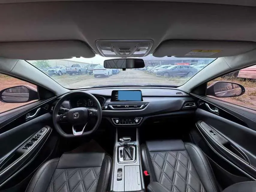 2022 ChangAn Raeton CC 1.5T 188HP L4 7DCT,autocango,china used car exporter,china ev exporter,chinese used car exporter,chinese used ev exporter