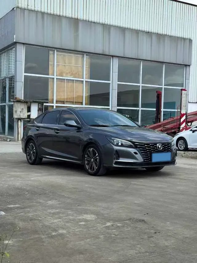 2022 ChangAn Raeton CC 1.5T 188HP L4 7DCT,autocango,china used car exporter,china ev exporter,chinese used car exporter,chinese used ev exporter