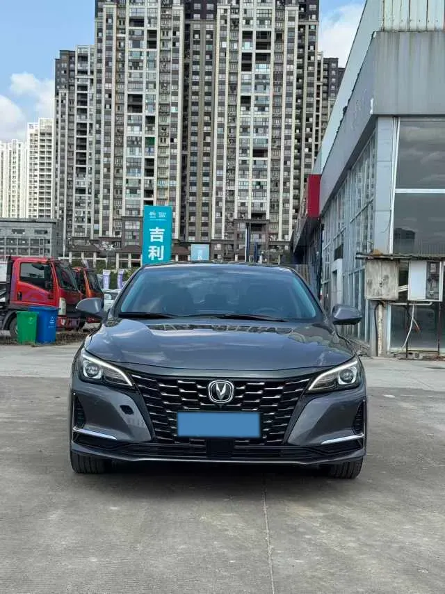 2022 ChangAn Raeton CC 1.5T 188HP L4 7DCT,autocango,china used car exporter,china ev exporter,chinese used car exporter,chinese used ev exporter