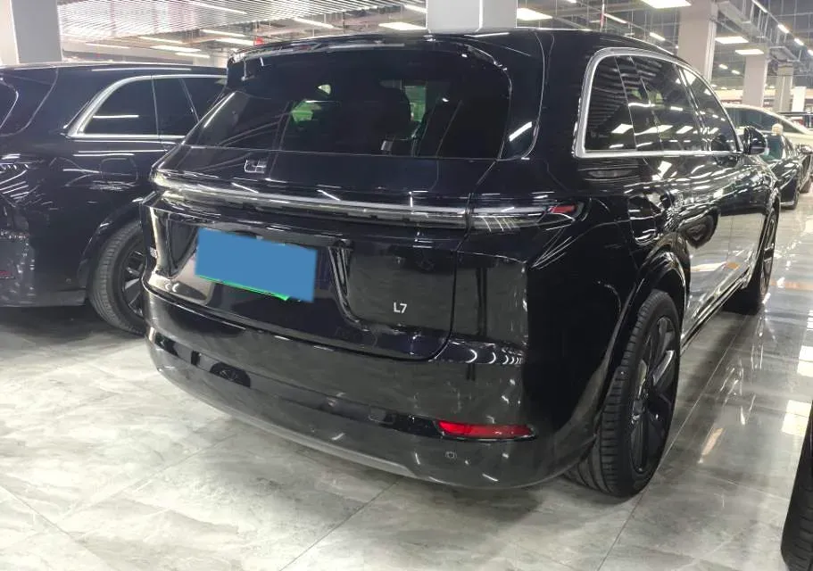 2024 Li L8 Range Extended 154HP REEV 42.8KWH,autocango,china used car exporter,china ev exporter,chinese used car exporter,chinese used ev exporter