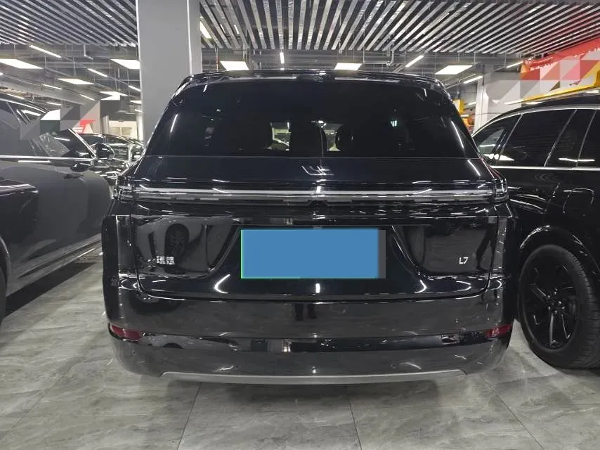2024 Li L8 Range Extended 154HP REEV 42.8KWH,autocango,china used car exporter,china ev exporter,chinese used car exporter,chinese used ev exporter