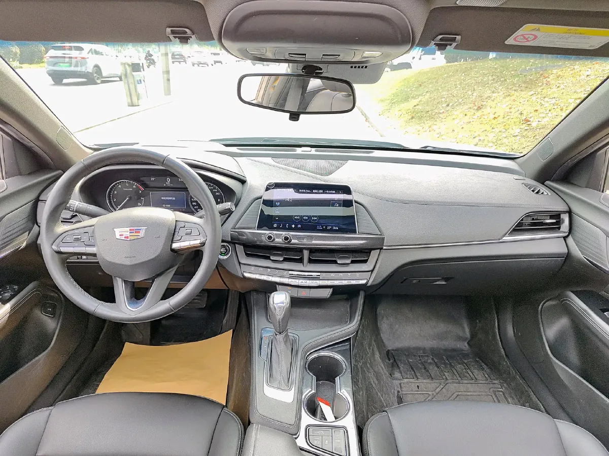 2023 Cadillac CT4 1.5T 211HP L4 8AT,autocango,china used car exporter,china ev exporter,chinese used car exporter,chinese used ev exporter