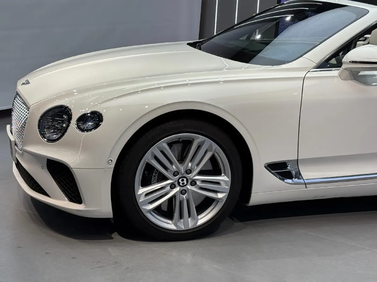 2022 Bentley Continental 4.0T 549HP V8 8DCT,autocango,china used car exporter,china ev exporter,chinese used car exporter,chinese used ev exporter