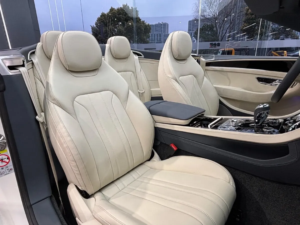 2022 Bentley Continental 4.0T 549HP V8 8DCT,autocango,china used car exporter,china ev exporter,chinese used car exporter,chinese used ev exporter