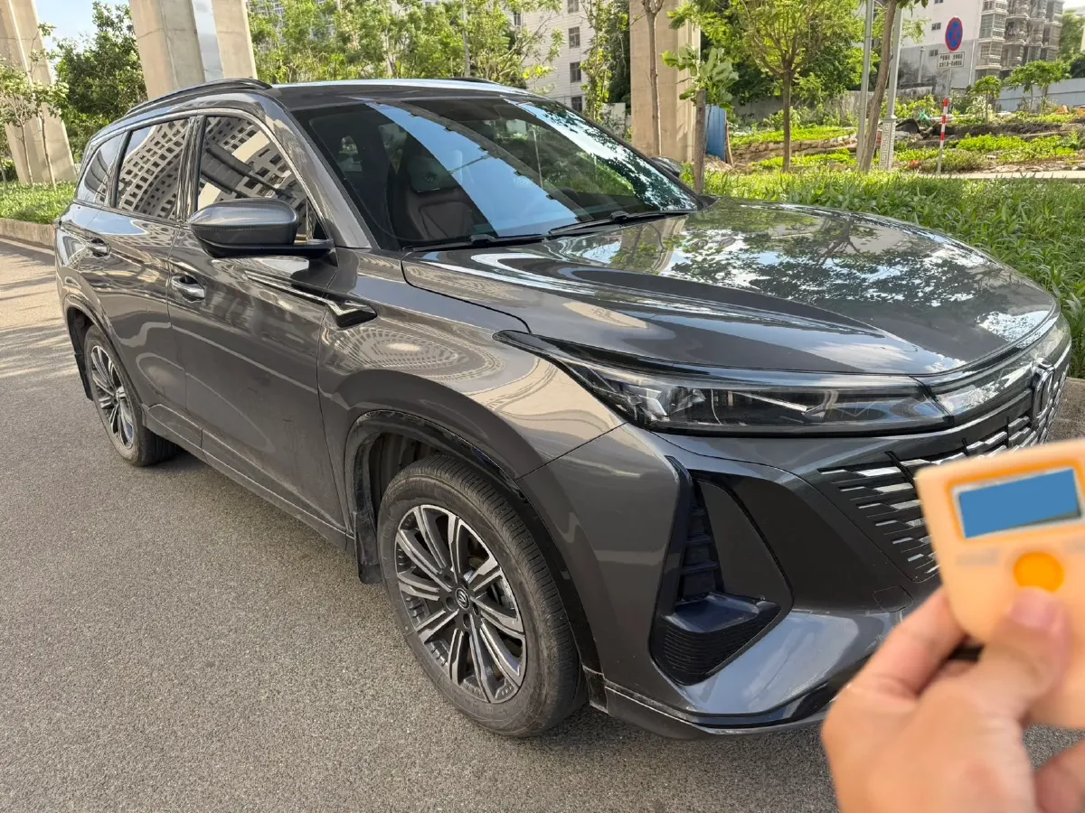 2023 ChangAn CS75 Plus 1.5T 188HP L4 8AT,autocango,china used car exporter,china ev exporter,chinese used car exporter,chinese used ev exporter