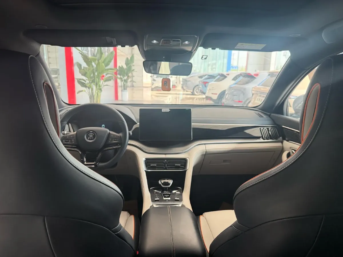 2021 Geely JiaJi 1.5T 177HP L3 7DCT PHEV 11.3KWH,autocango,china used car exporter,china ev exporter,chinese used car exporter,chinese used ev exporter