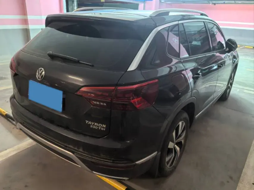 2019 Jeep Cherokee 2.0T 234HP L4 9AT,autocango,china used car exporter,china ev exporter,chinese used car exporter,chinese used ev exporter