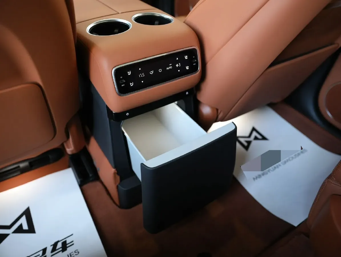 2024 Li L9 Range Extended 154HP REEV 52.3KWH,autocango,china used car exporter,china ev exporter,chinese used car exporter,chinese used ev exporter