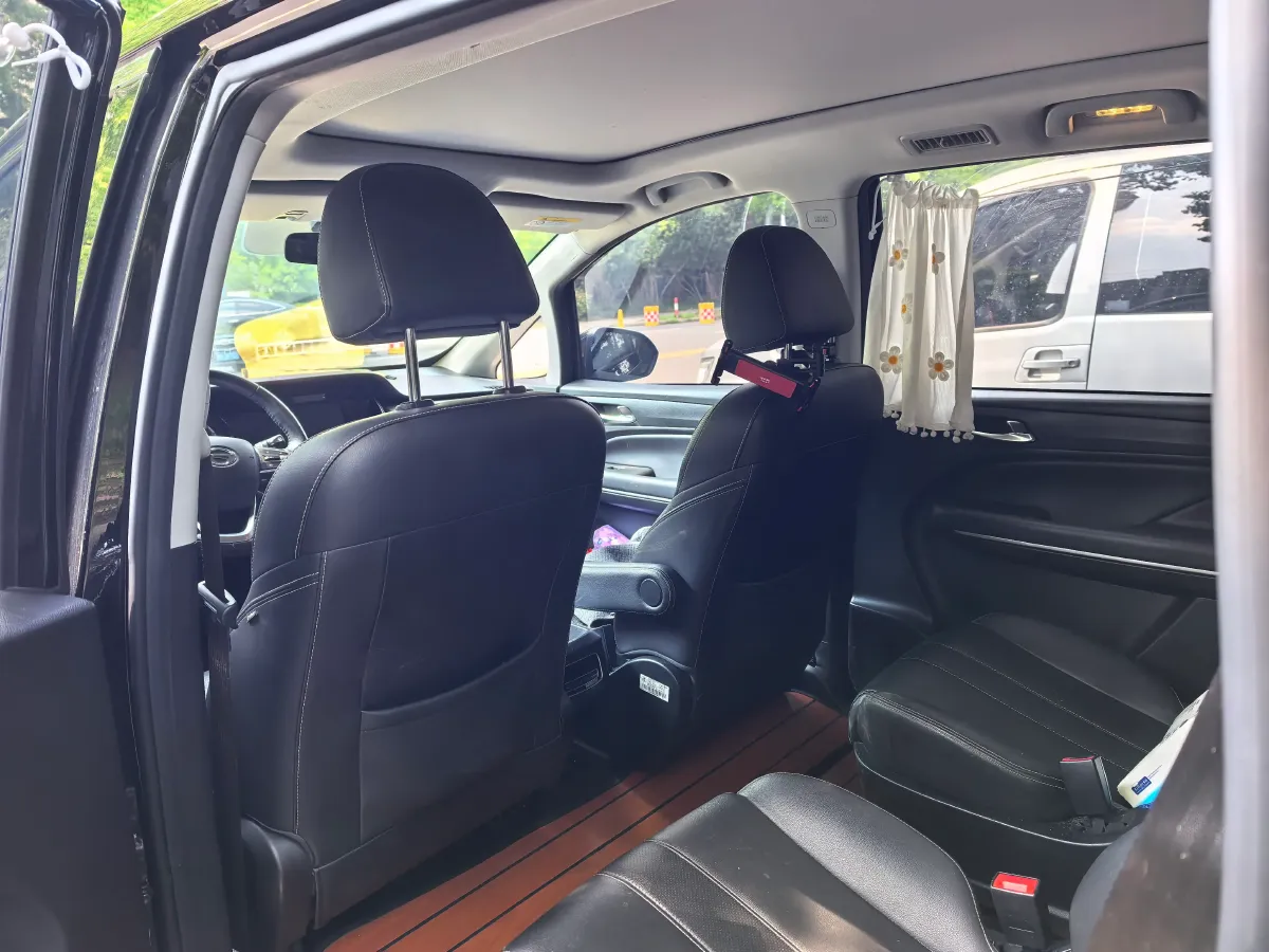2021 GAC Trumpchi M6 1.5T 169HP L4 7DCT,autocango,china used car exporter,china ev exporter,chinese used car exporter,chinese used ev exporter
