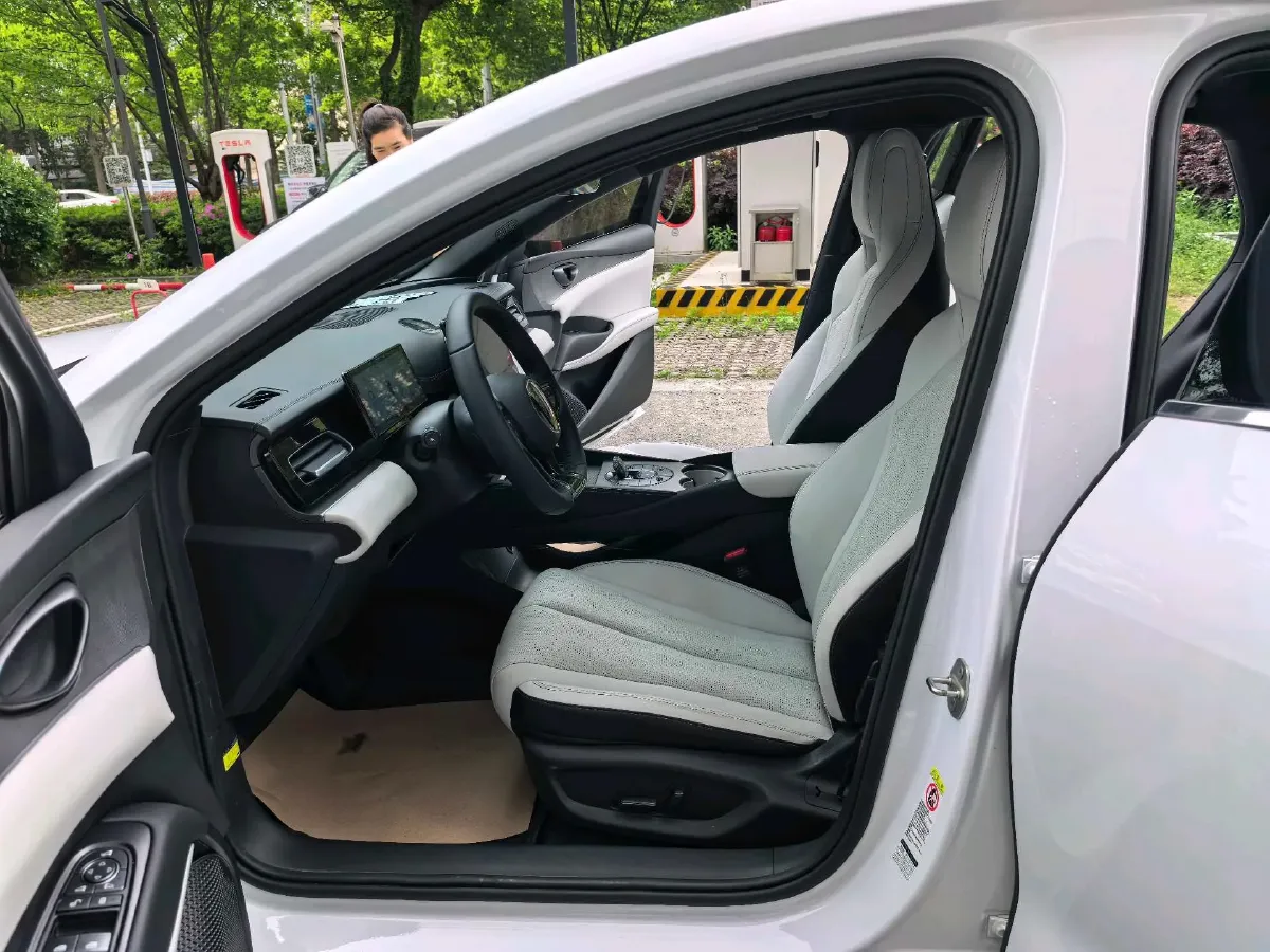 2025 BYD Seal 06 1.5L 101HP L4 E-CVT PHEV 15.87KWH,autocango,china used car exporter,china ev exporter,chinese used car exporter,chinese used ev exporter