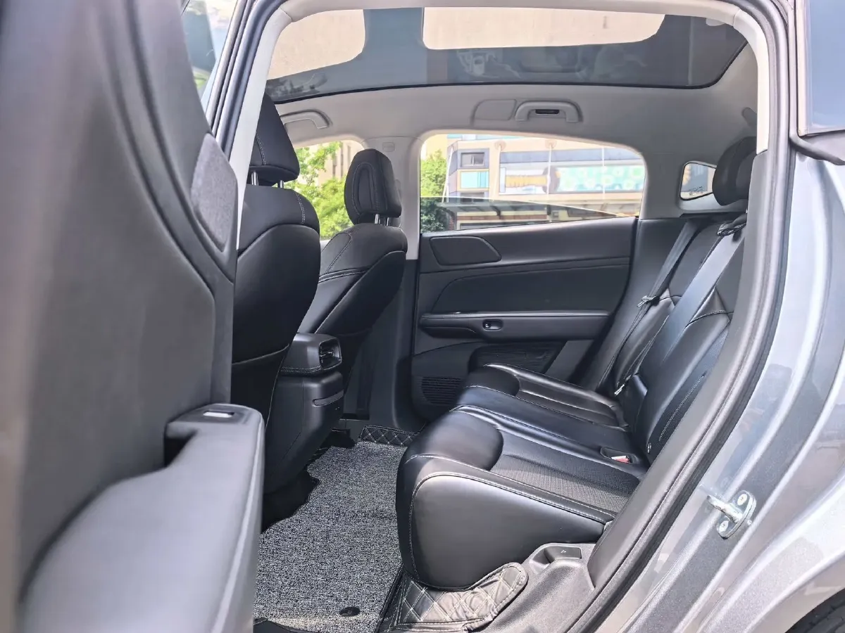 2023 Xpeng G6 BEV 87.5KWH,autocango,china used car exporter,china ev exporter,chinese used car exporter,chinese used ev exporter