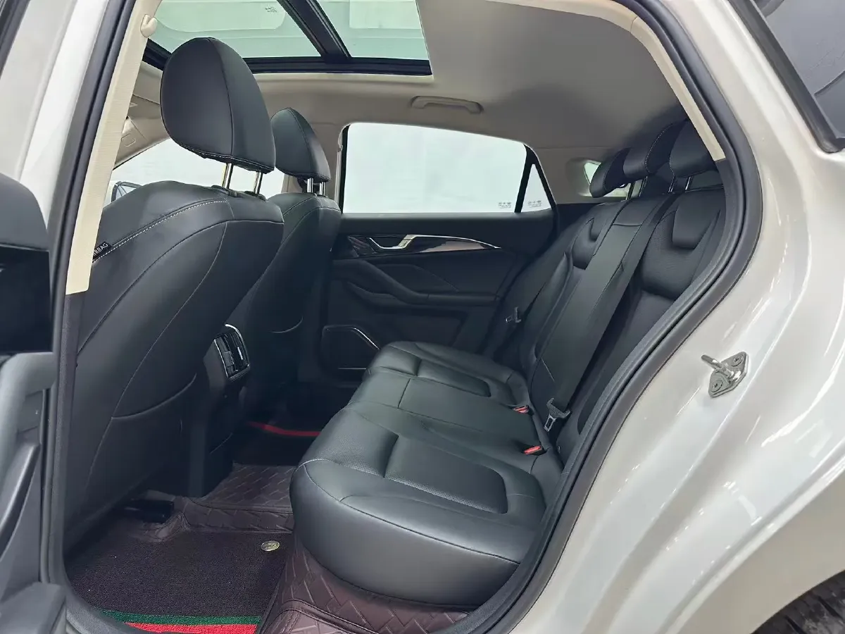 2023 Bestune B70 1.5T 169HP L4 7DCT,autocango,china used car exporter,china ev exporter,chinese used car exporter,chinese used ev exporter