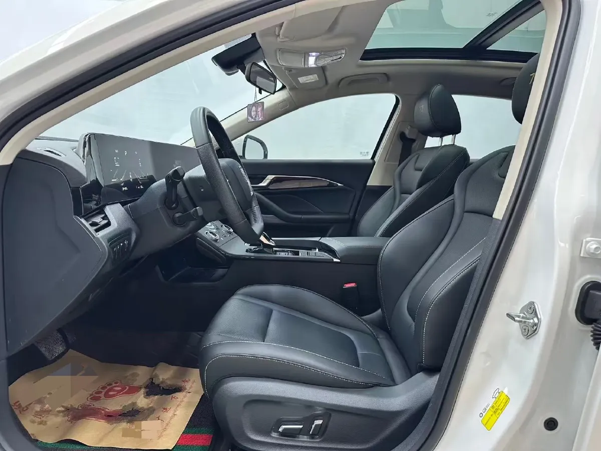 2023 Bestune B70 1.5T 169HP L4 7DCT,autocango,china used car exporter,china ev exporter,chinese used car exporter,chinese used ev exporter
