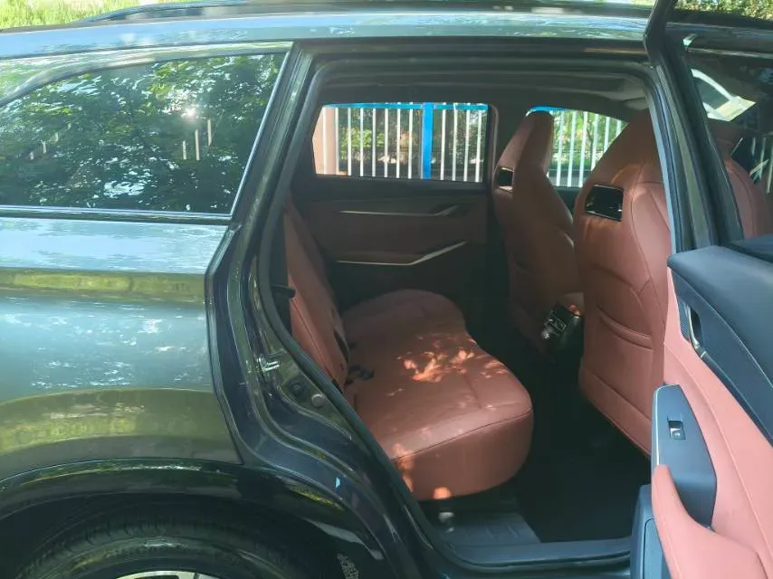 2024 ChangAn CS75 Plus 1.5T 188HP L4 8AT,autocango,china used car exporter,china ev exporter,chinese used car exporter,chinese used ev exporter