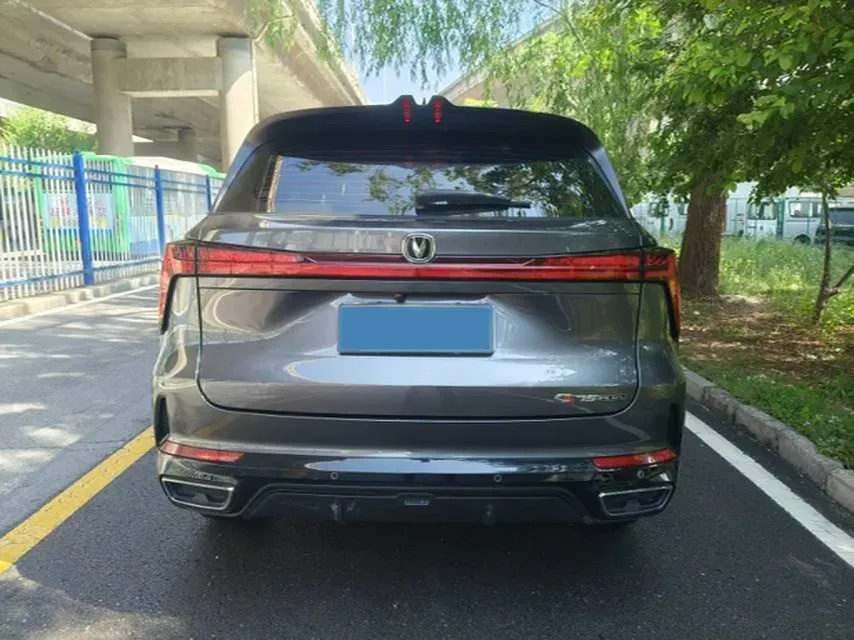 2024 ChangAn CS75 Plus 1.5T 188HP L4 8AT,autocango,china used car exporter,china ev exporter,chinese used car exporter,chinese used ev exporter
