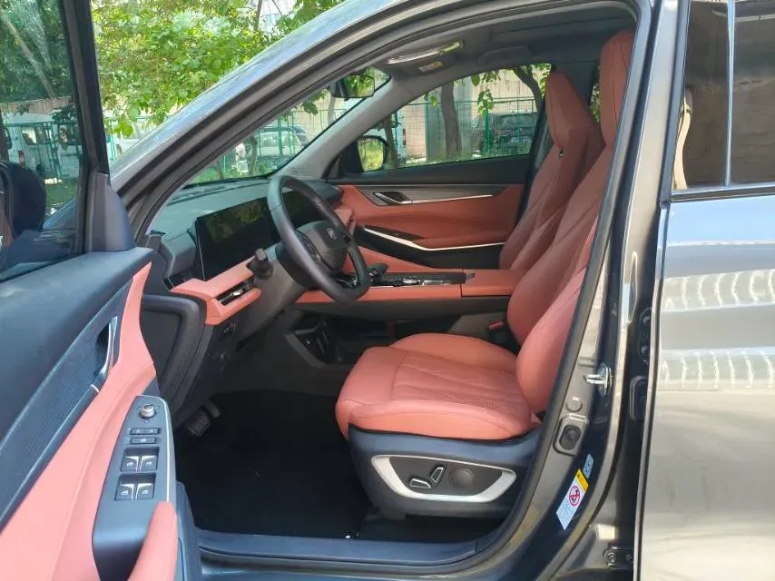 2024 ChangAn CS75 Plus 1.5T 188HP L4 8AT,autocango,china used car exporter,china ev exporter,chinese used car exporter,chinese used ev exporter