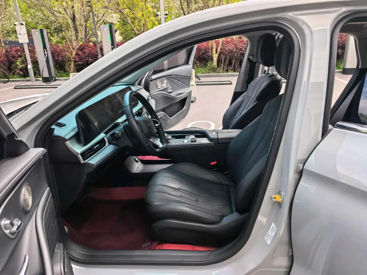 2024 Fulwin FulwinA8 1.5T 156HP L4 1DHT PHEV 18.3KWH,autocango,china used car exporter,china ev exporter,chinese used car exporter,chinese used ev exporter