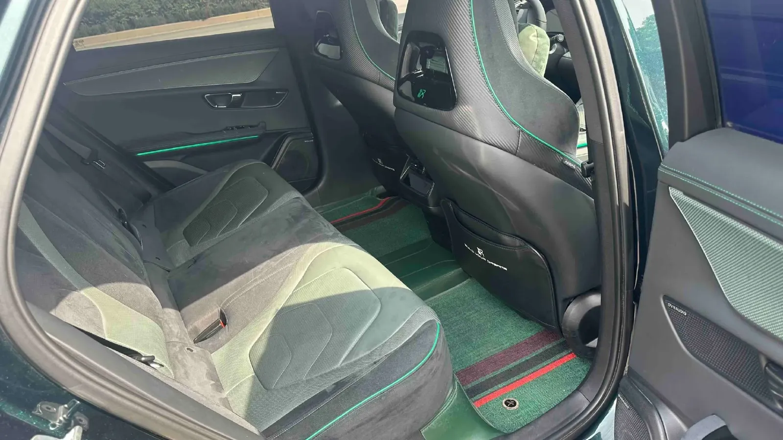 2022 Toyota Highlander 2.5L 192HP L4 E-CVT Hybrid,autocango,china used car exporter,china ev exporter,chinese used car exporter,chinese used ev exporter