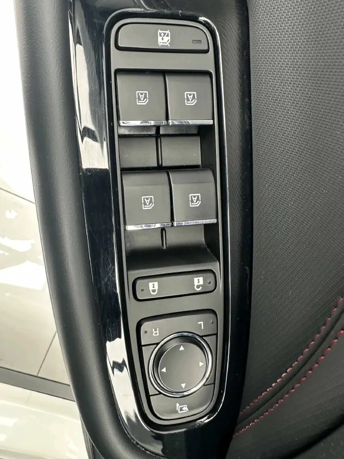 2022 GAC Trumpchi GS4 Plus 1.5T 169HP L4 6AT,autocango,china used car exporter,china ev exporter,chinese used car exporter,chinese used ev exporter