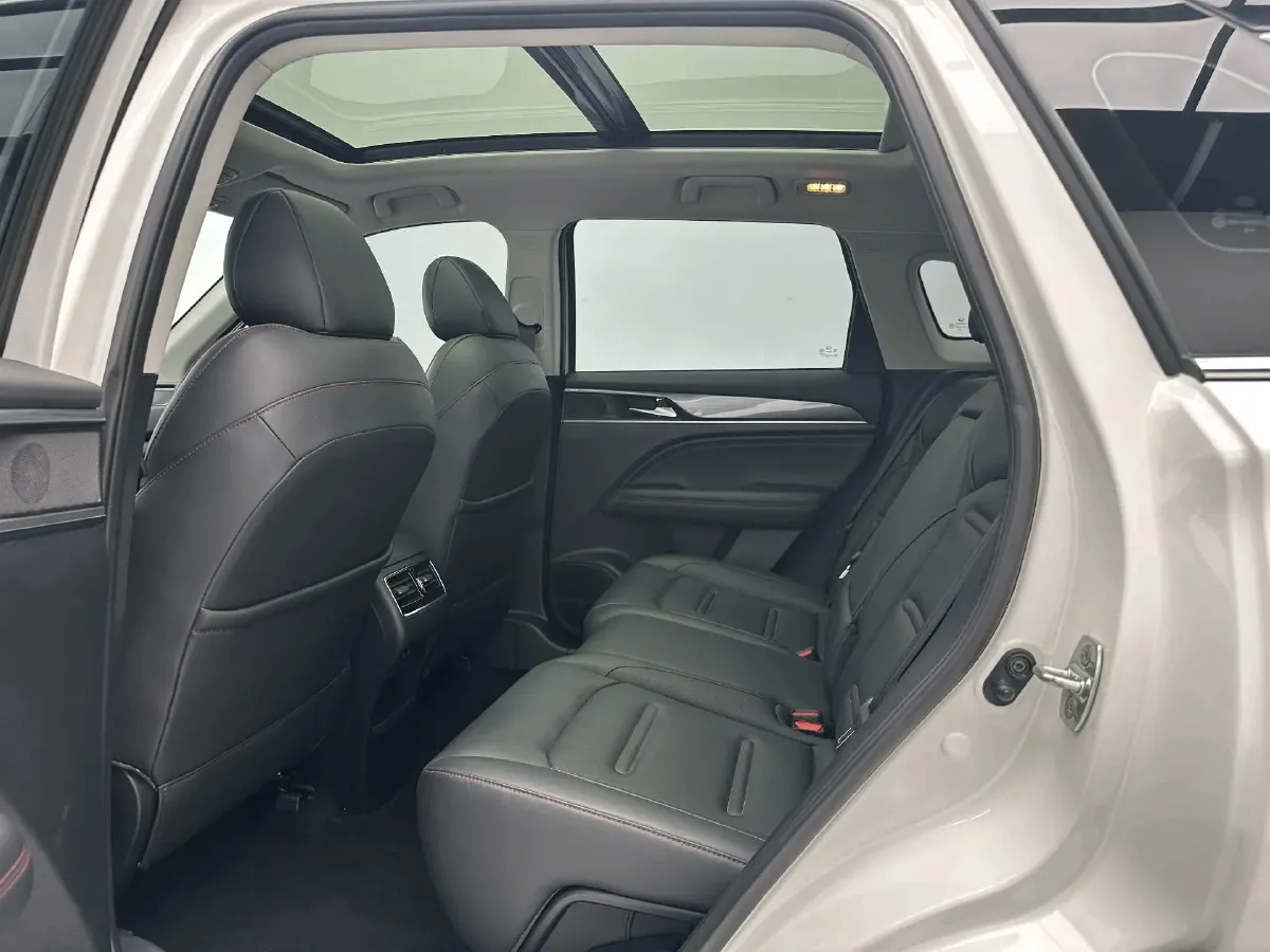 2022 GAC Trumpchi GS4 Plus 1.5T 169HP L4 6AT,autocango,china used car exporter,china ev exporter,chinese used car exporter,chinese used ev exporter